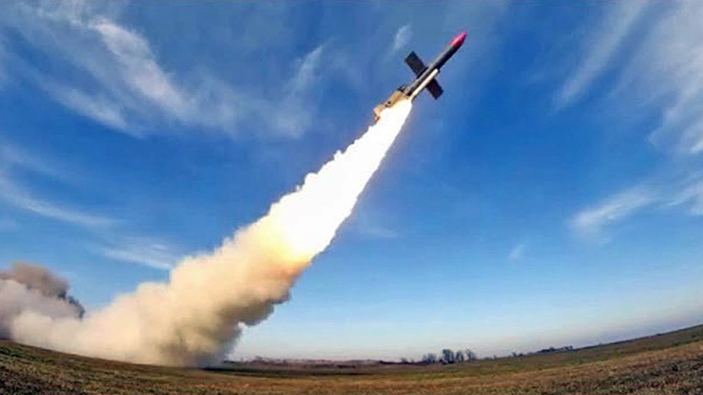 L'Ukraine va recevoir davantage d'intercepteurs S-300 avec l'aide de la Norvège 20 L'Ukraine espère que la production de son missile de croisière à longue portée Flamingo, qui vient d'être lancé le week-end dernier, augmentera considérablement d'ici la fin de l'année.