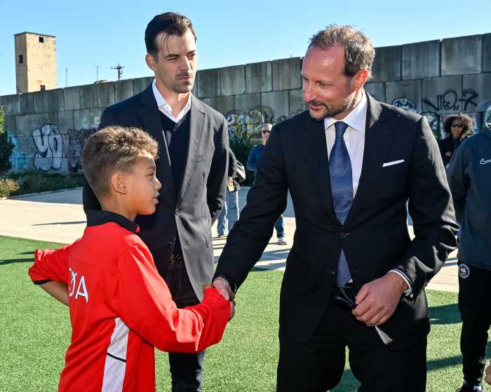 Le prince héritier Haakon se joint aux New-Yorkais pour célébrer les 200 ans de l'héritage norvégien américain - Brooklyn Paper 46 Le prince héritier Haakon se joint aux New-Yorkais pour célébrer les 200 ans de l'héritage norvégien américain - Brooklyn Paper - 45