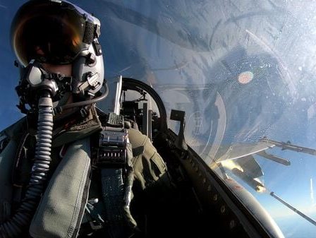 La Norvège fournit des armes de défense aérienne à guidage laser pour les F-16 ukrainiens 2 La Norvège fournit des armes de défense aérienne à guidage laser pour les F-16 ukrainiens - 1