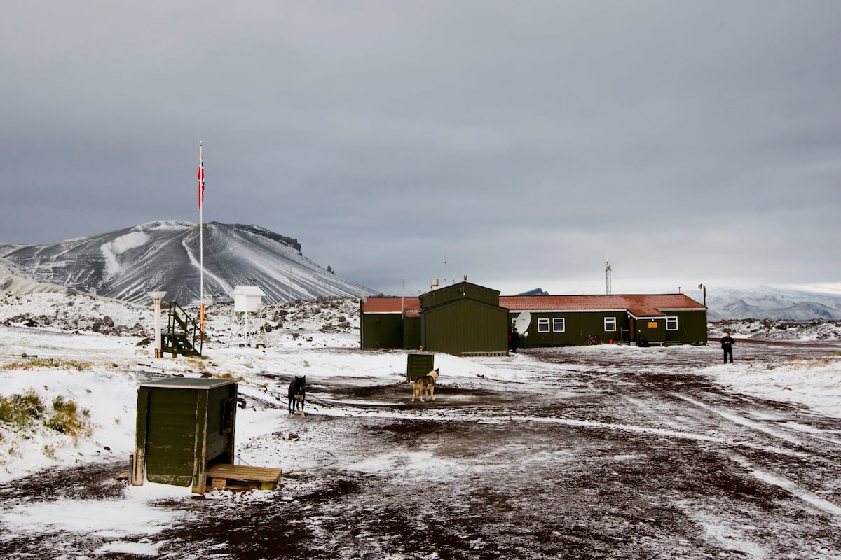 La Norvège envisage de mettre en place une police militaire sur une île isolée de l'Arctique 4 La Norvège envisage de mettre en place une police militaire sur une île isolée de l'Arctique - 3