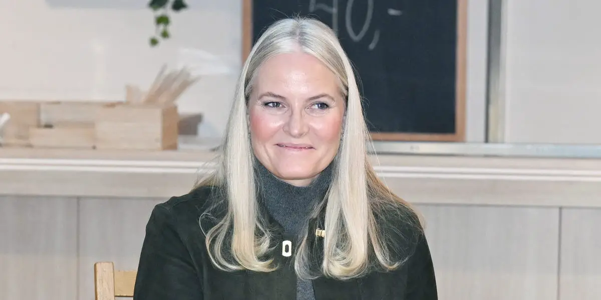 La princesse héritière de Norvège Mette-Marit risque une transplantation pulmonaire, selon son palais 4 La princesse héritière de Norvège Mette-Marit risque une transplantation pulmonaire, selon son palais - 3