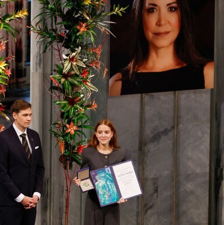 La chanteuse vénézuélienne Machado arrive en Norvège après que sa fille a accepté le prix Nobel de la paix en son nom 9 La chanteuse vénézuélienne Machado arrive en Norvège après que sa fille a accepté le prix Nobel de la paix en son nom - 8