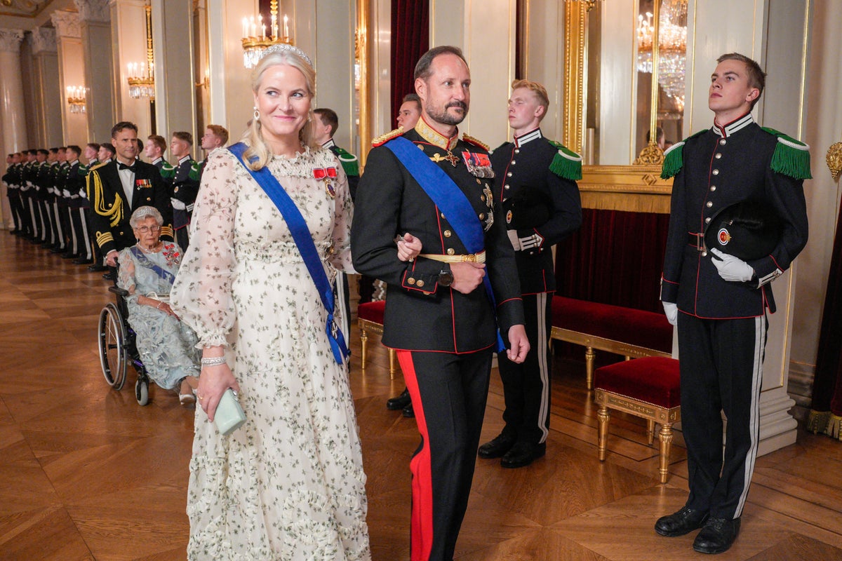 La princesse héritière de Norvège Mette-Marit va subir une transplantation pulmonaire après une détérioration de son état de santé 10 La princesse héritière de Norvège Mette-Marit va subir une transplantation pulmonaire après une détérioration de son état de santé - 9