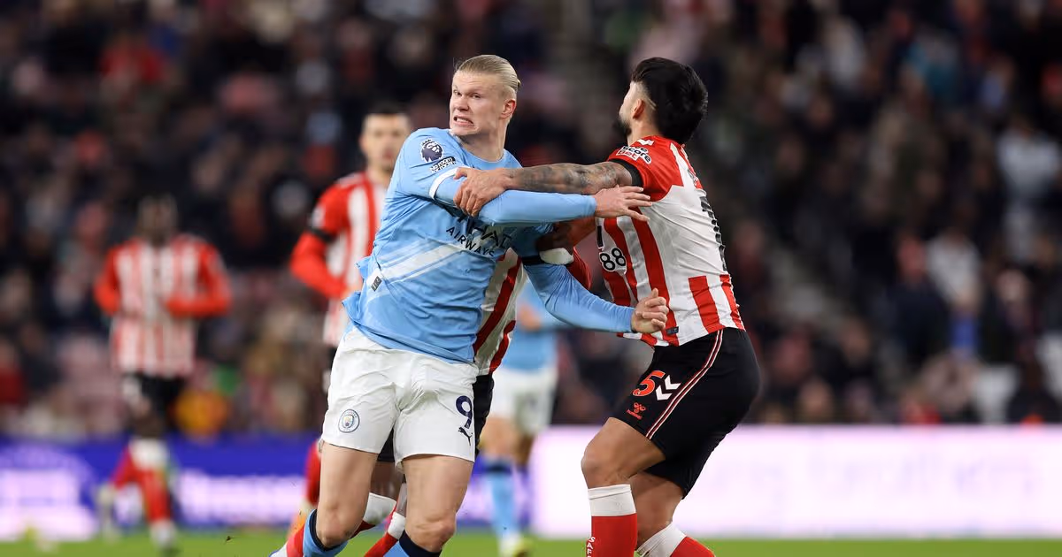 Notes des joueurs de Man City contre Sunderland : deux 5/10 pour une prestation décevante d'Erling Haaland. 2 Notes des joueurs de Man City contre Sunderland : deux 5/10 pour une prestation décevante d'Erling Haaland. - 1