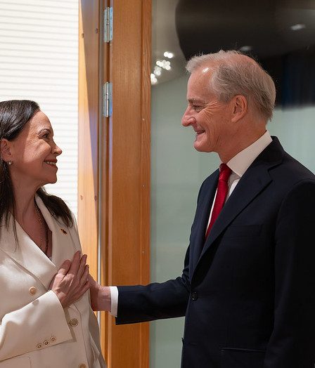 Au-delà du prix Nobel de la paix : la Norvège critique l'« intervention » américaine au Venezuela 6 Au-delà du prix Nobel de la paix : la Norvège critique l'« intervention » américaine au Venezuela - 5