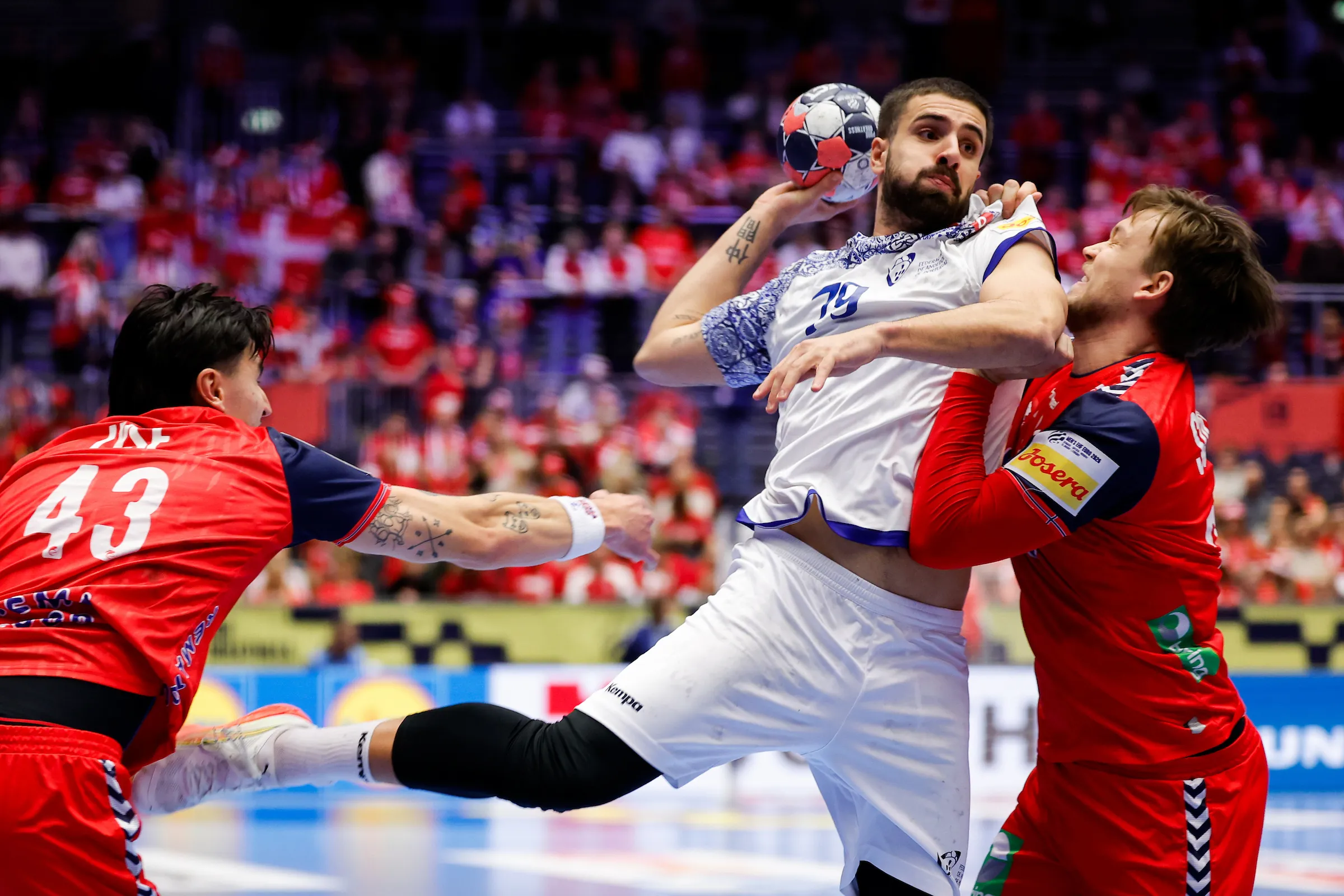 Le Portugal et la Norvège se partagent les points alors que les espoirs de demi-finale de l'EHF EURO s'amenuisent 4 Le Portugal et la Norvège se partagent les points alors que les espoirs de demi-finale de l'EHF EURO s'amenuisent - 3