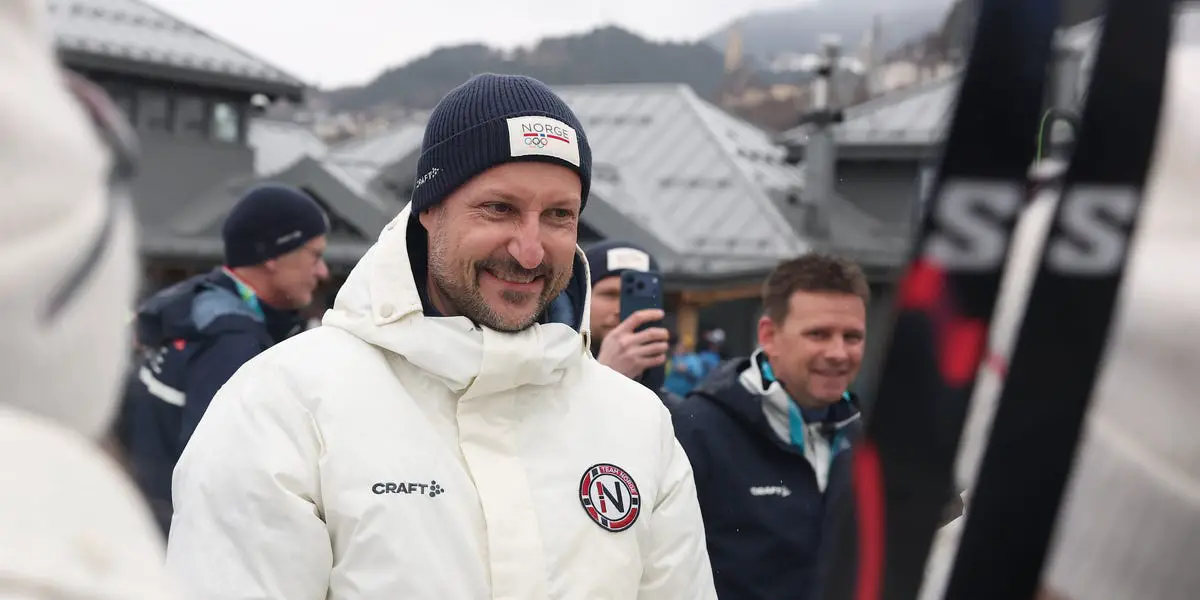 Le prince Haakon de Norvège assiste aux Jeux olympiques d'hiver alors que son pays est secoué par un scandale royal 4 Le prince Haakon de Norvège assiste aux Jeux olympiques d'hiver alors que son pays est secoué par un scandale royal - 3