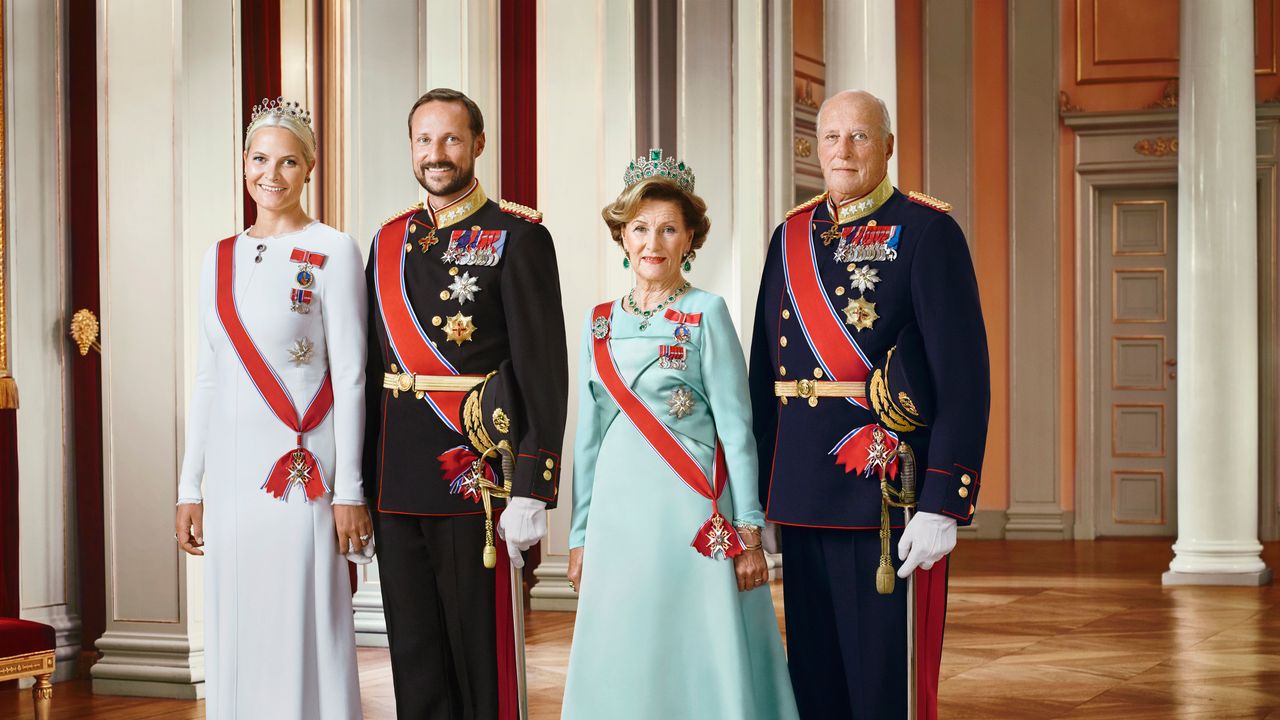 Le roi Harald de Norvège célèbre son 89e anniversaire au milieu d'un scandale royal extraordinaire 4 Le roi Harald de Norvège célèbre son 89e anniversaire au milieu d'un scandale royal extraordinaire - 3