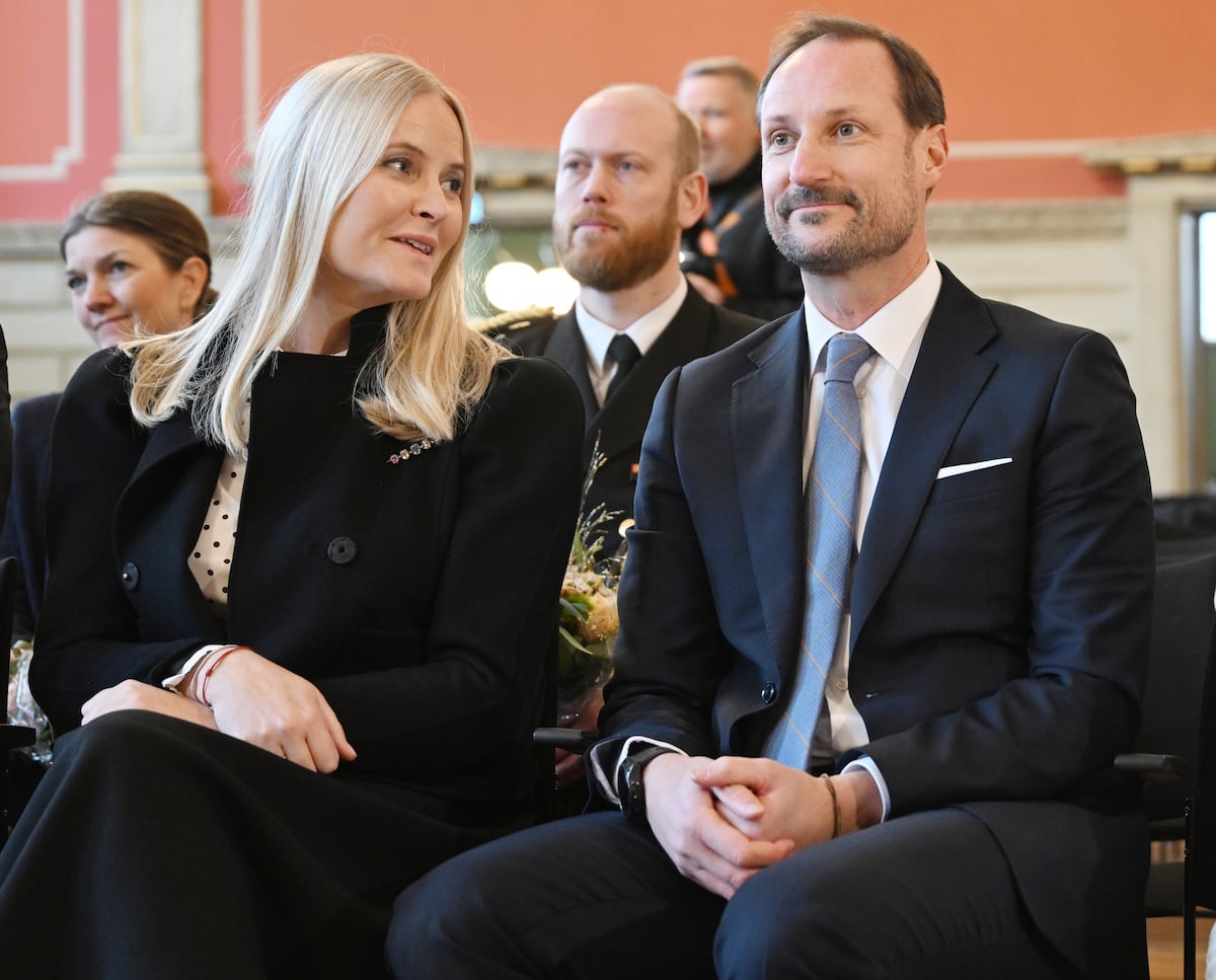 Mette-Marit sous le feu des projecteurs : la Norvège scandalisée par les contacts prolongés de la princesse avec Epstein | International 4 Mette-Marit sous le feu des projecteurs : la Norvège scandalisée par les contacts prolongés de la princesse avec Epstein | International - 3