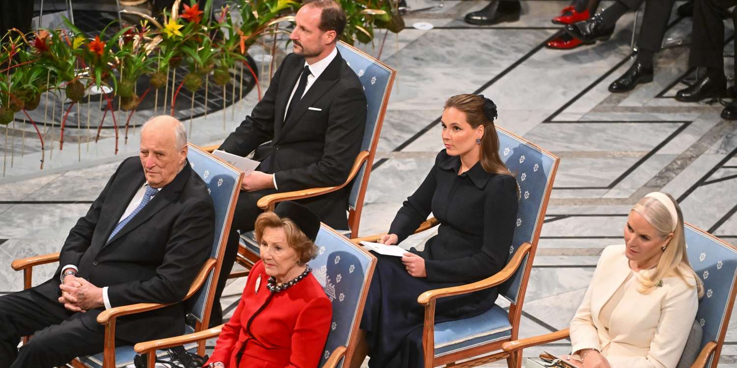 Le roi Harald de Norvège rompt avec la tradition en publiant une photo d'anniversaire au milieu du scandale Epstein 4 Le roi Harald de Norvège rompt avec la tradition en publiant une photo d'anniversaire au milieu du scandale Epstein - 3