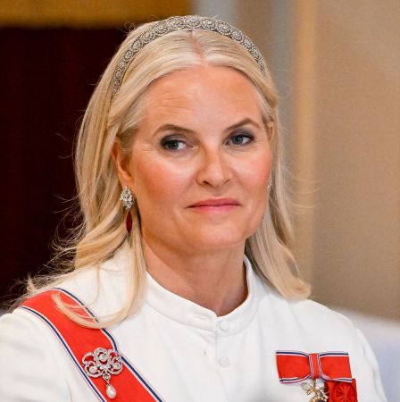 La princesse héritière Mette-Marit de Norvège sous les feux de la rampe à cause des e-mails d'Epstein et du procès pour viol de son fils Marius Borg Høiby 30 La princesse héritière Mette-Marit de Norvège sous les feux de la rampe à cause des e-mails d'Epstein et du procès pour viol de son fils Marius Borg Høiby - 29