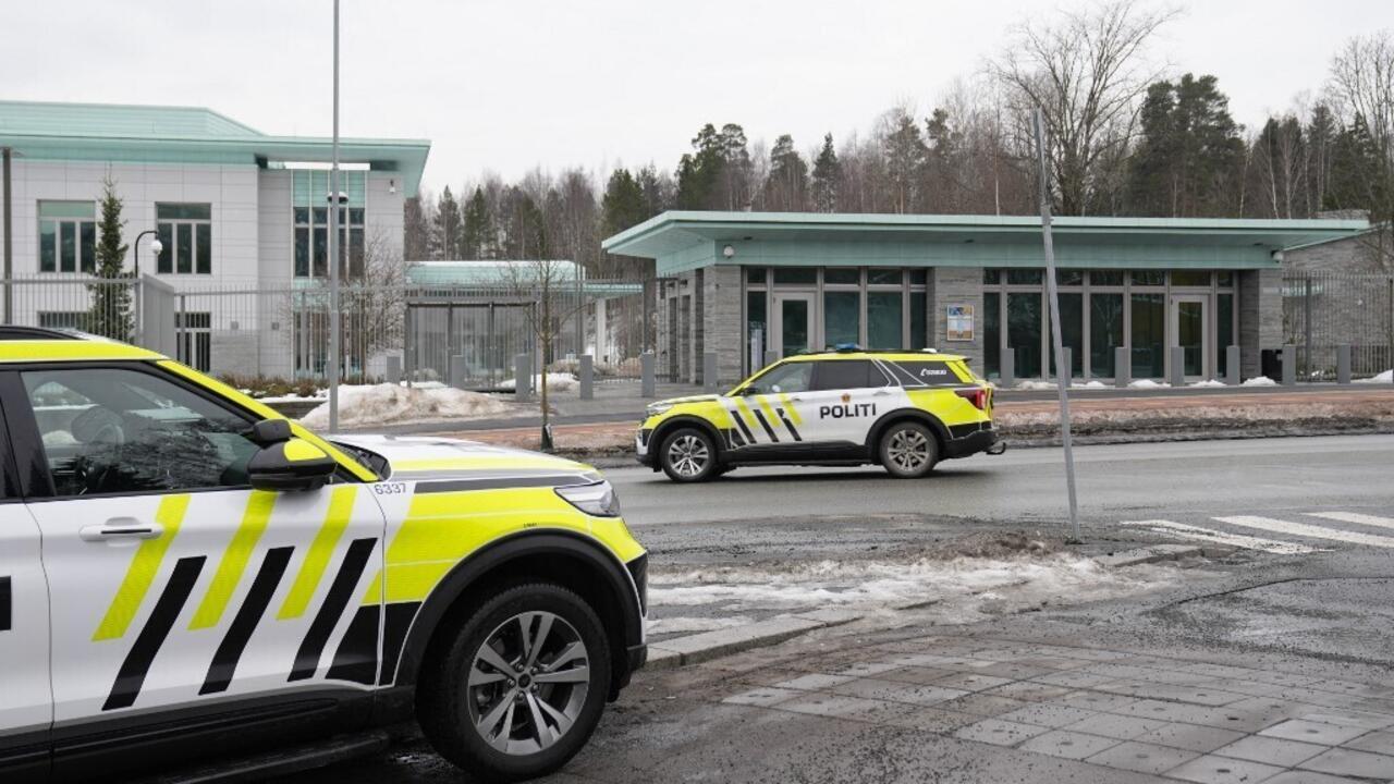La Norvège arrête trois frères soupçonnés d'être impliqués dans l'attentat à la bombe contre l'ambassade américaine à Oslo 4 La Norvège arrête trois frères soupçonnés d'être impliqués dans l'attentat à la bombe contre l'ambassade américaine à Oslo - 3