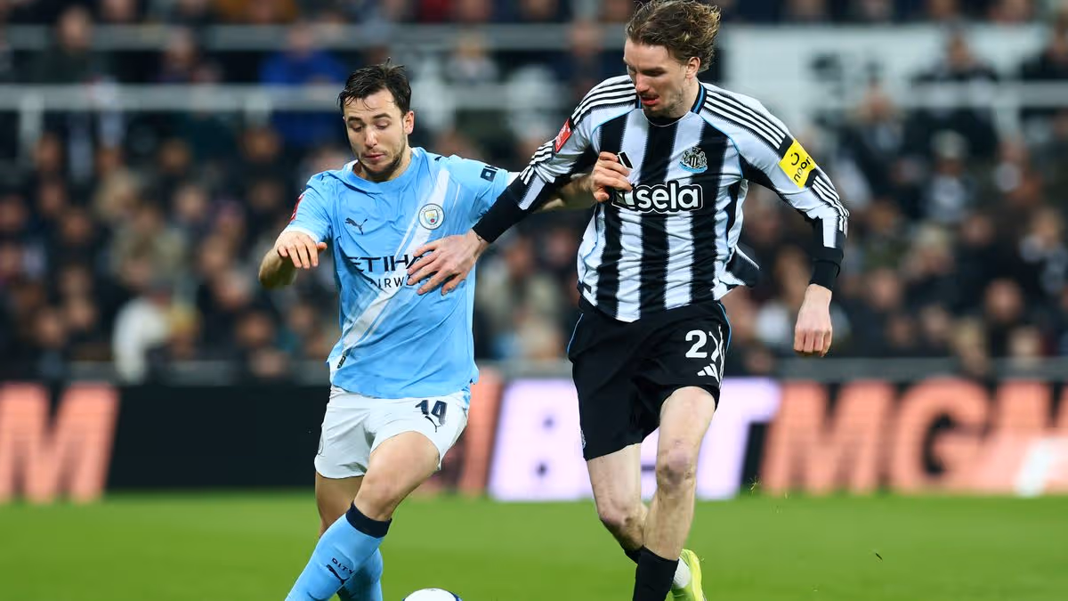 Pep Guardiola voit la solution au problème majeur de Man City en 135 minutes 2 Pep Guardiola voit la solution au problème majeur de Man City en 135 minutes - 1