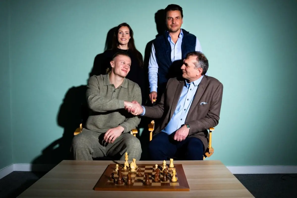 Erling Haaland investit dans Norway Chess pour lancer le Total Chess World Championship Tour 10 Erling Haaland investit dans Norway Chess pour lancer le Total Chess World Championship Tour - 9