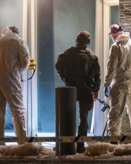 La police enquête sur une explosion devant l'ambassade des États-Unis à Oslo, en Norvège 14 La police enquête sur une explosion devant l'ambassade des États-Unis à Oslo, en Norvège - 13