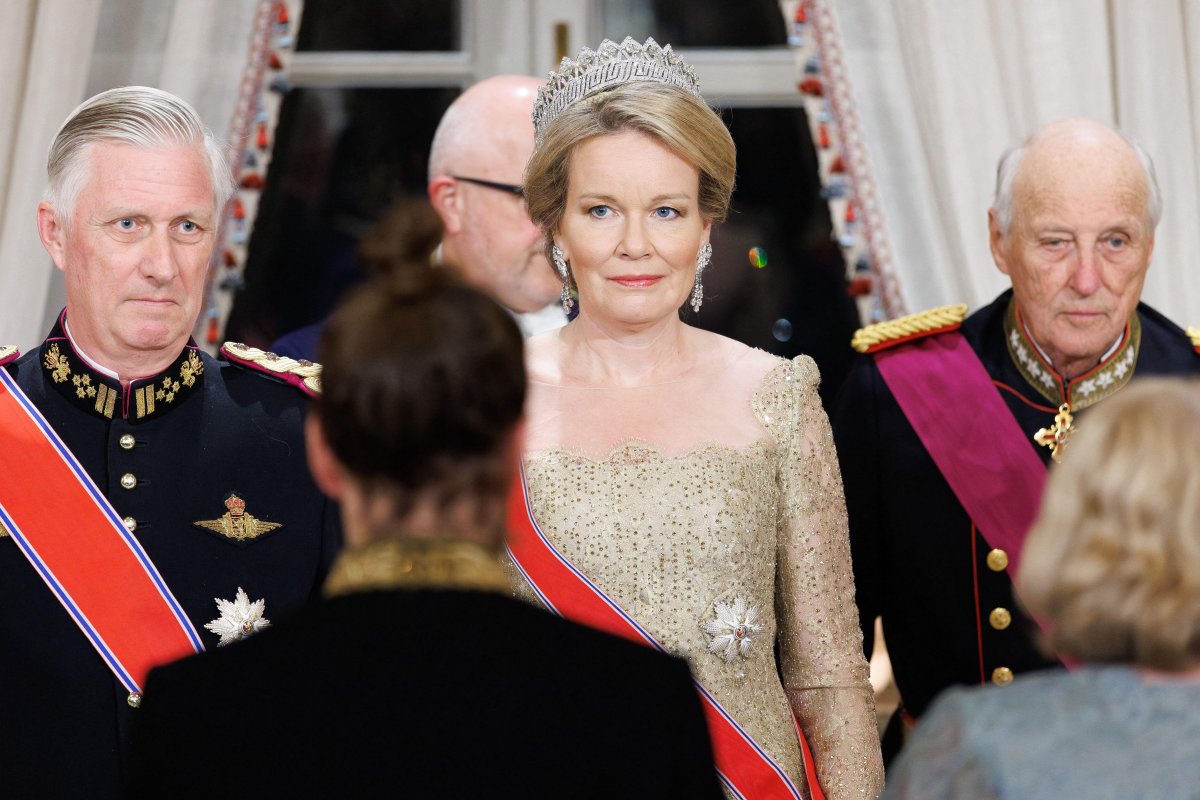 Des diadèmes étincelants lors du banquet d'État organisé à l'occasion de la visite belge en Norvège 28 Des diadèmes étincelants lors du banquet d'État organisé à l'occasion de la visite belge en Norvège - 27
