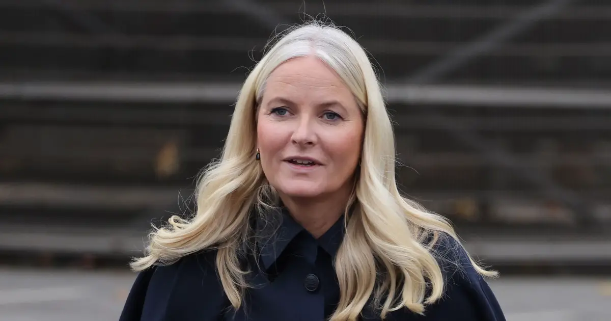 La princesse héritière de Norvège affirme avoir été « manipulée et trompée » par Epstein 6 La princesse héritière de Norvège affirme avoir été « manipulée et trompée » par Epstein - 5