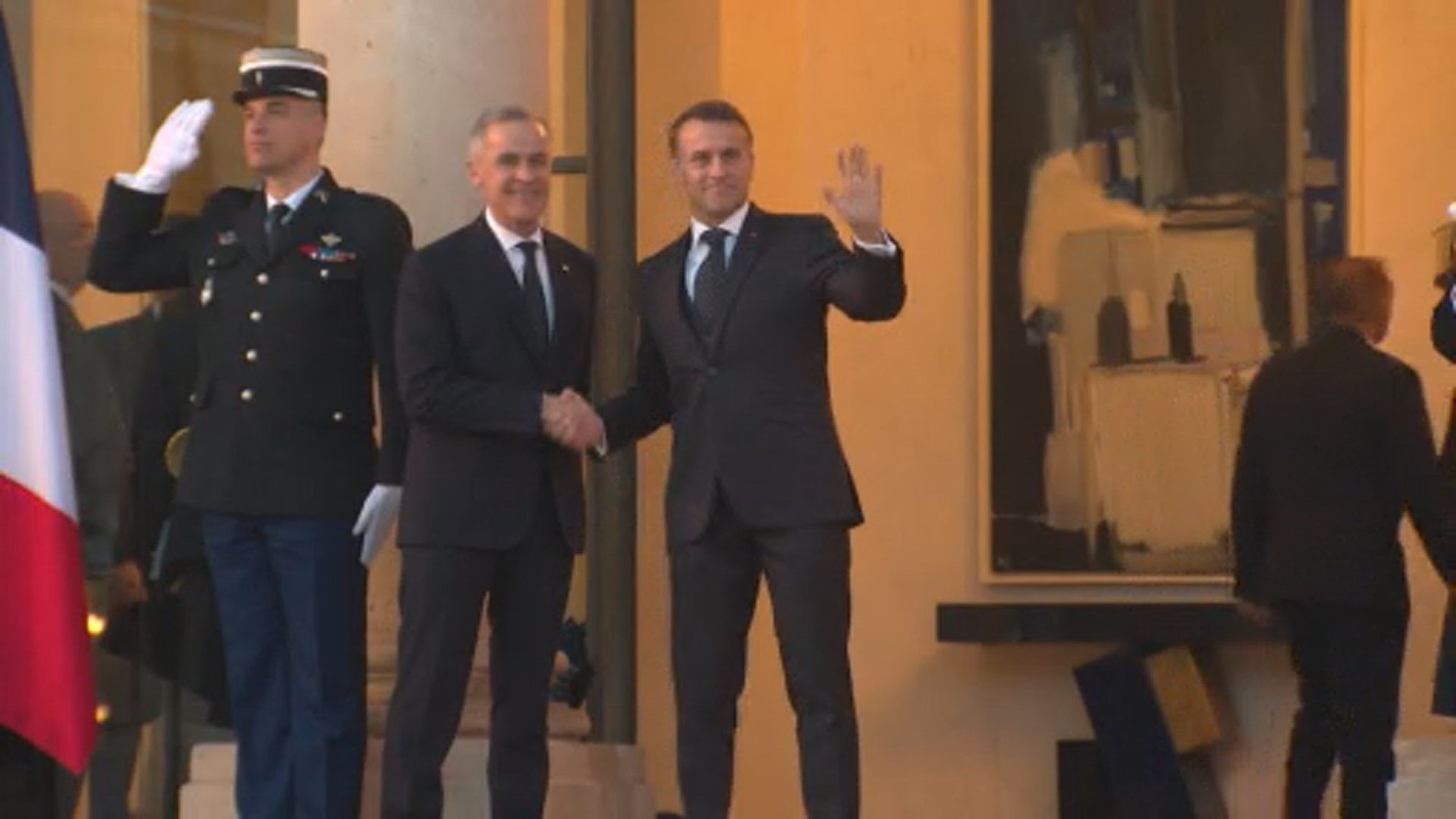 Cliquez pour lire la vidéo : « Carney à Paris pour des pourparlers de paix sur l'Ukraine avec la « Coalition des volontaires » »