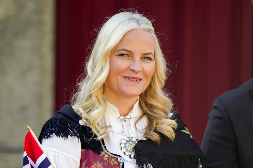 La princesse héritière de Norvège évoque pour la première fois ses liens avec Epstein 4 La princesse héritière de Norvège évoque pour la première fois ses liens avec Epstein - 3