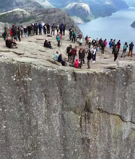 La Norvège à bout de souffle : les touristes envahissent le Nord 16 La Norvège à bout de souffle : les touristes envahissent le Nord - 15