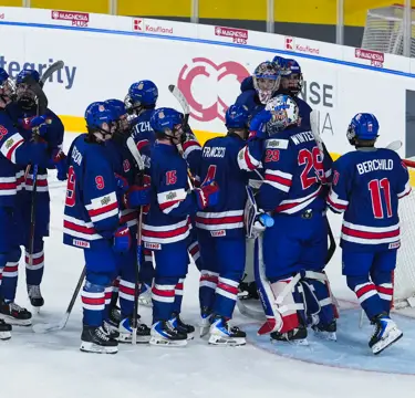 L'équipe des États-Unis écrase la Norvège 10-0 lors de son premier match de préparation 2 L'équipe des États-Unis écrase la Norvège 10-0 lors de son premier match de préparation - 1