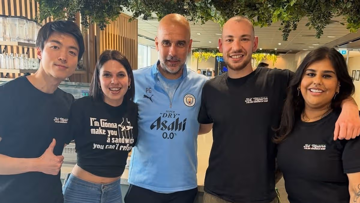 La sandwicherie de Manchester offre des sandwichs à TOUTE l’équipe de Man City après la victoire d’Arsenal. 10 La sandwicherie de Manchester offre des sandwichs à TOUTE l’équipe de Man City après la victoire d’Arsenal. - 9