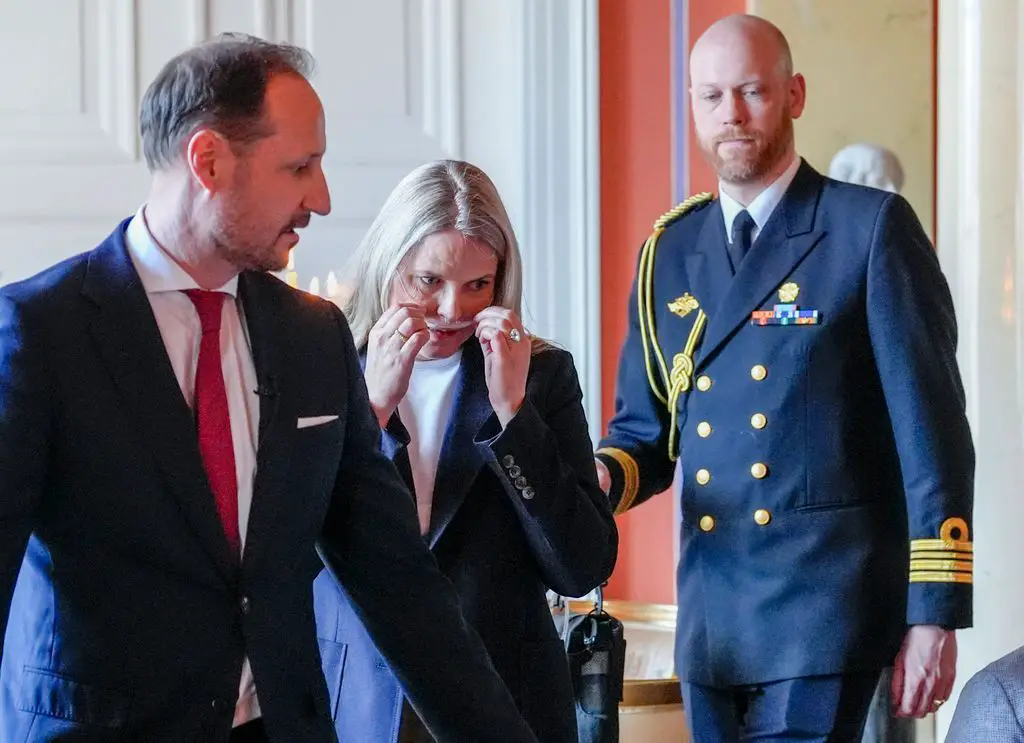 Mette-Marit de Norvège : une nouvelle fondation rompt ses liens en raison du scandale Epstein 15 Sa dernière apparition officielle a eu lieu au Palais royal d’Oslo, en compagnie d’une équipe chargée de l’approvisionnement en oxygène.