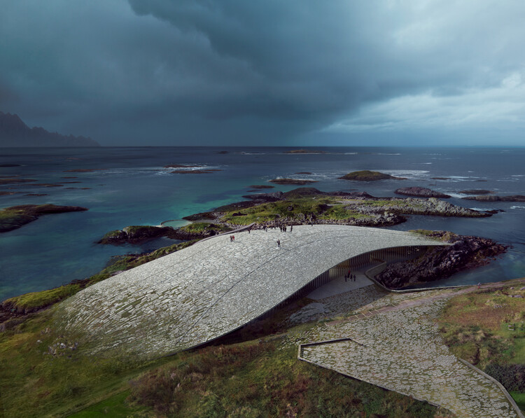 « La baleine » de Dorte Mandrup avance le long de la côte arctique norvégienne 19 « The Whale » de Dorte Mandrup avance le long de la côte arctique norvégienne - Image 7 sur 11