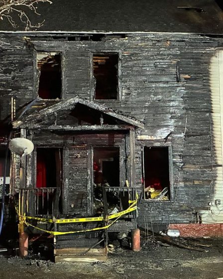 Un incendie endommage un immeuble d'appartements à Norway, selon les autorités 2 Un incendie endommage un immeuble d'appartements à Norway, selon les autorités - 1