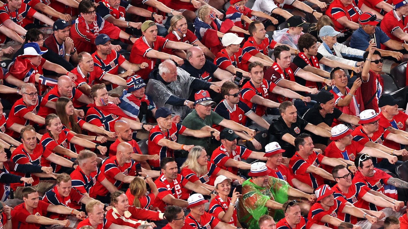 Le chant viking devenu le cri de ralliement de la Norvège pour la Coupe du monde : NPR 16 Le chant viking devenu le cri de ralliement de la Norvège pour la Coupe du monde : NPR - 15