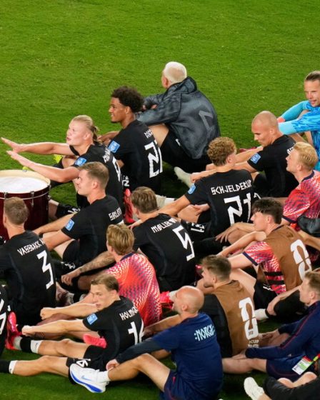 Haaland marque deux buts, la Norvège bat le Sénégal 3-2 et se qualifie pour les 16es de finale de la Coupe du monde 33 Haaland marque deux buts, la Norvège bat le Sénégal 3-2 et se qualifie pour les 16es de finale de la Coupe du monde - 32