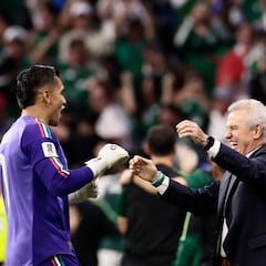 Pourquoi le nom d'Erling Haaland apparaît-il sous le nom de « Braut » sur son maillot de la Norvège pour la Coupe du monde ? 16 Pourquoi le nom d'Erling Haaland apparaît-il sous le nom de « Braut » sur son maillot de la Norvège pour la Coupe du monde ? - 15