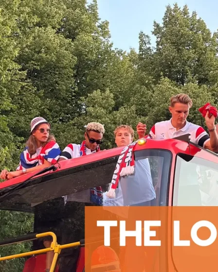 La Norvège reçoit un accueil triomphal à Oslo après son élimination de la Coupe du monde 5 La Norvège reçoit un accueil triomphal à Oslo après son élimination de la Coupe du monde - 4